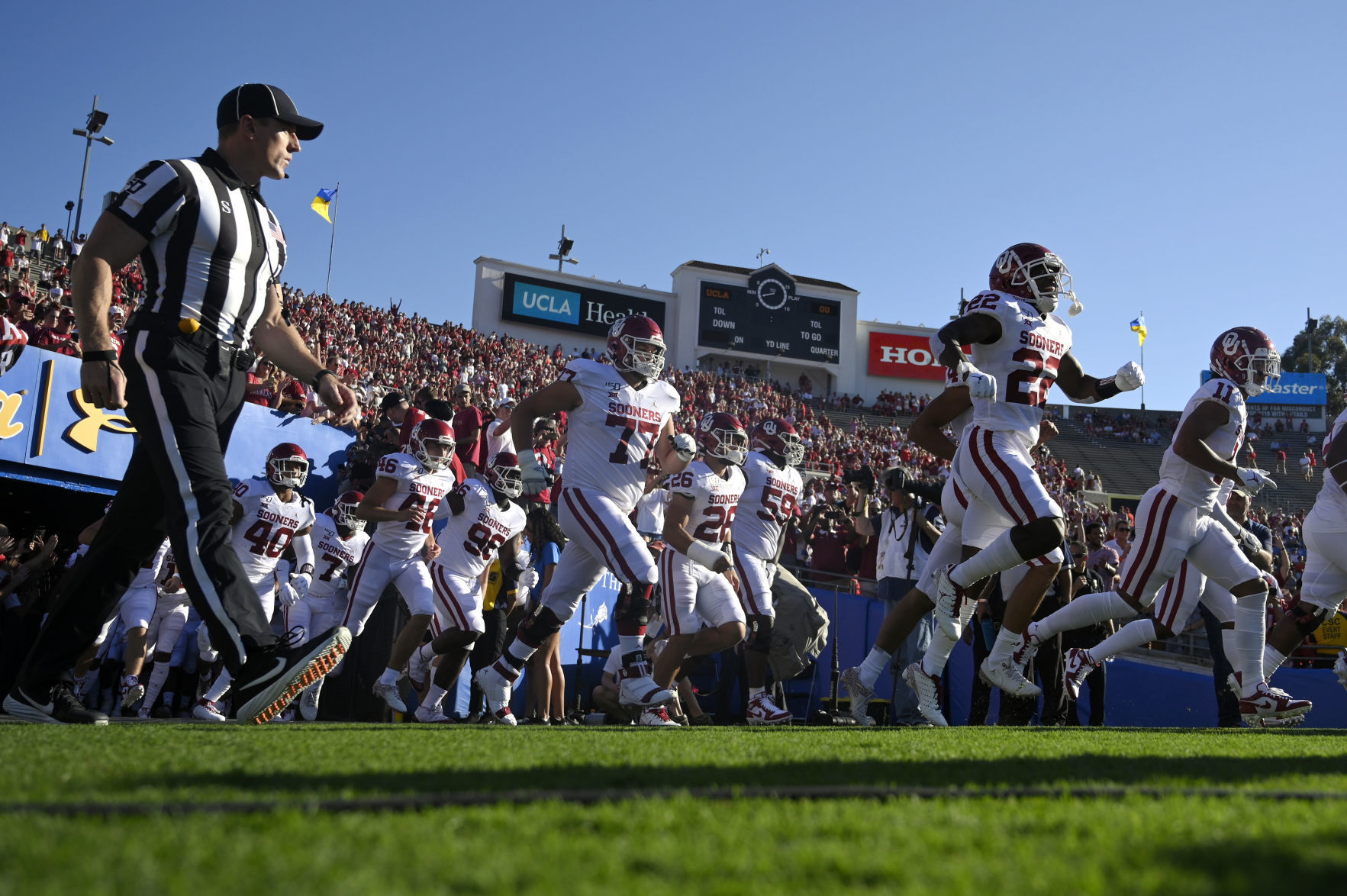 OU at UCLA notebook: Sooners fans take over Rose Bowl